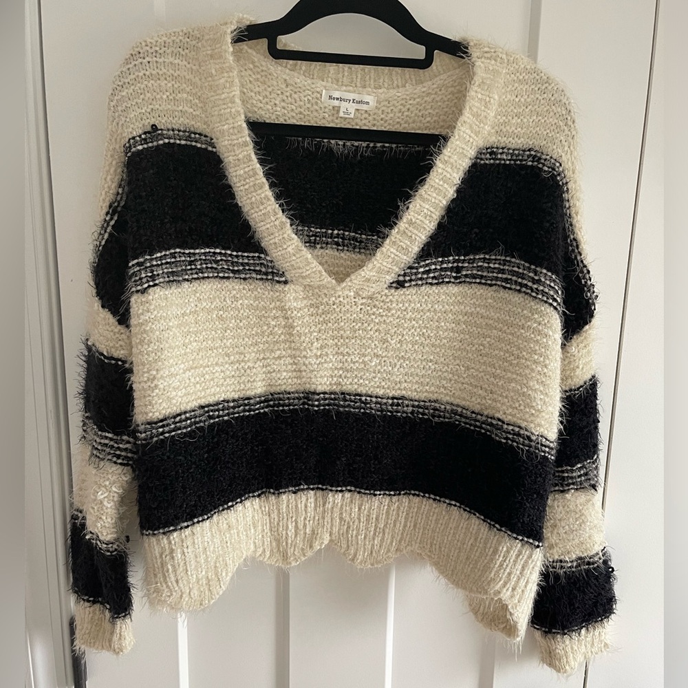 Newbury Kustom Black and White Cropped Sweater